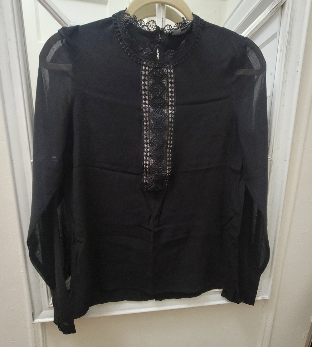 Yyigal Victorian Women's‎  Top with lace trim Goth Whimsy Fairy Grunge